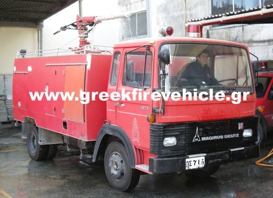 Πυροσβεστικό όχημα ξηράς χημικής σκόνης για ειδικές βιομηχανικές πυρκαγιές